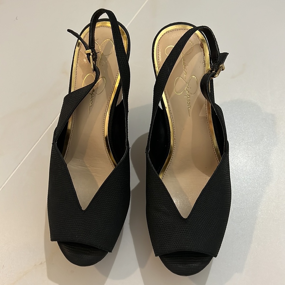Jessica Simpson black wedges
